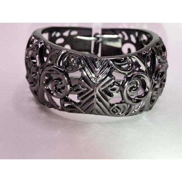 Gunmetal Floral Vine Openwork Clamper Hinged Classic Garden Party 2.75" Bracelet - Picture 8 of 8
